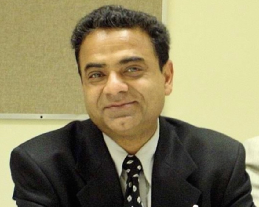 Dr Agarwal